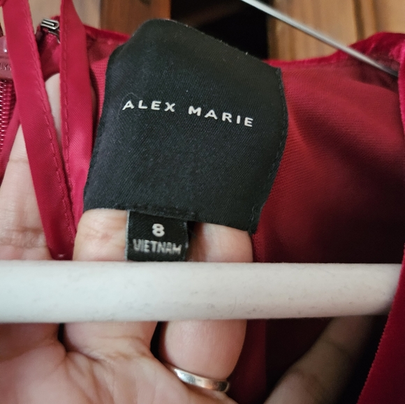 Long red dress - Picture 2 of 2